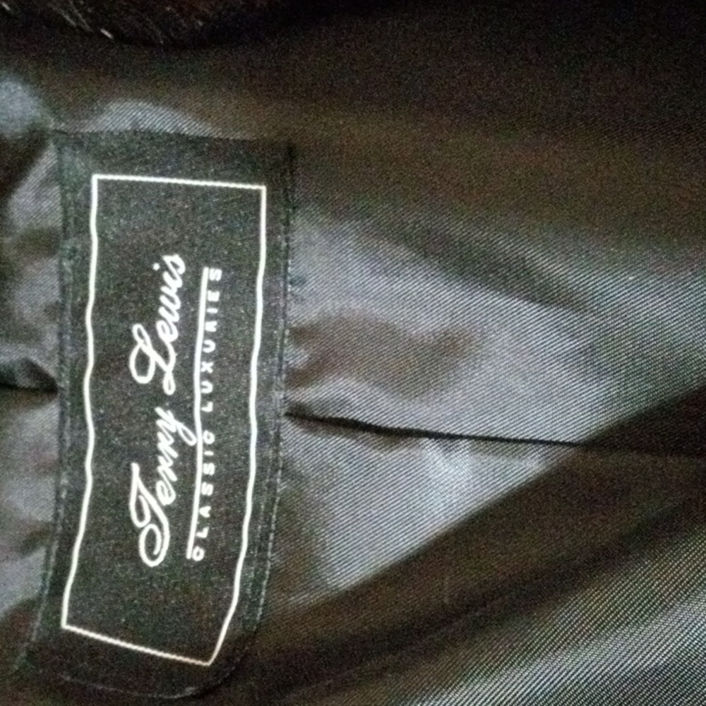 Coat - Picture 4 of 4